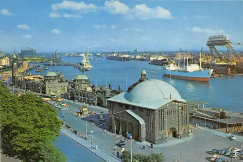 BC59680 Bateaux Schiffe in Hamburg