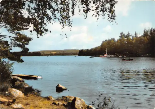 BR2232 Les Settons Le lac france