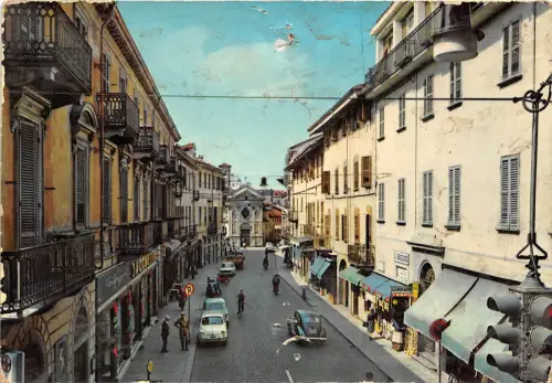 B19270 Voitures de tourisme Bra Piemonte Via Cavour