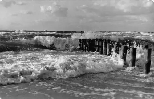 B35059 Seeheilbad Graal Muritz Brandung Germany