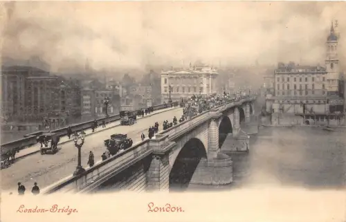 BR58764 london bridge chariot uk