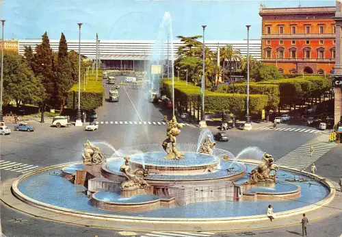 B73820 Piaza esedra Roma Italien