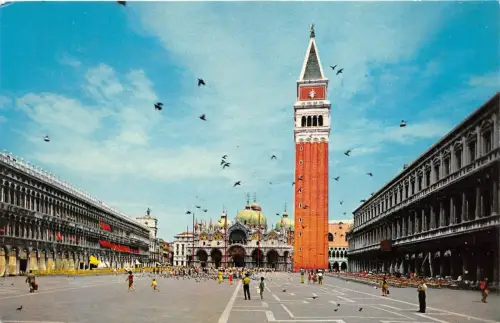 B33733 Venezia Die Kirche S Marco und Turmglocke Italien
