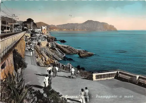 B58387 Genova Nervi Passegiata a mare italy