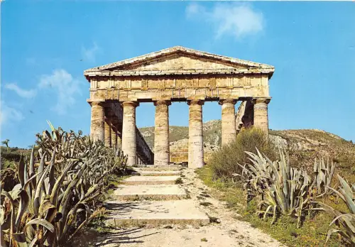 B84578 tempio segesta italy