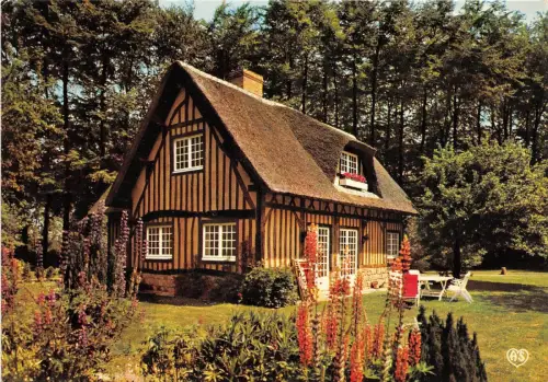 BR2352 Frankreich Chaumiere Normande