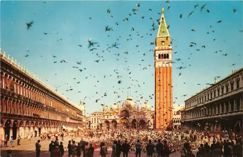 BR813 Italia Venezia Piazza S Marco Italien