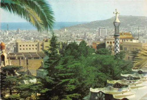 BG27333 barcelona vista de la ciudad parque guell spain