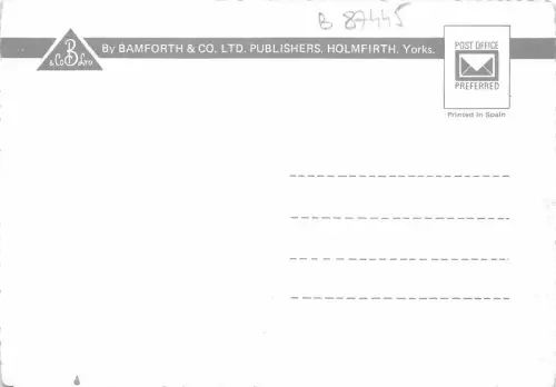 B87445 the abbey ruines at whitby uk