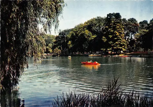 BR23192 Parc de la Tete d Or Lyon Frankreich