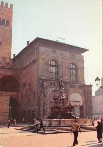 BG11475 bologna fontana del nettuno italy