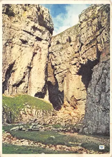 B87073 gordale scar malham yorkshire uk