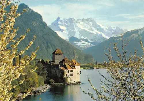 B84118 le chateau de chillon pres montreux switzerland