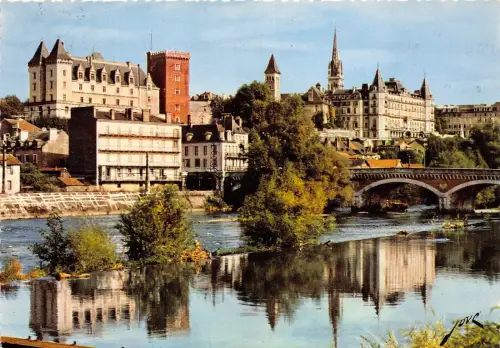 BR8955 Le Chatel Henri IV et le Gave de Pau france