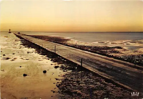 BR5165 Le Pasage du Gois Ile de Noirmoutier france