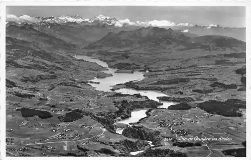 B38378 Lac de Gruyere vu d`avion switzerland