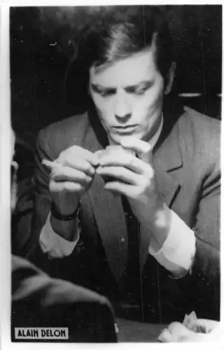 B71117 Filmschauspieler Alain Delon 5x7cm