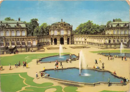 B83257 dresden zwingerhof mit wallpavillon germany