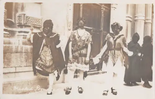 uk38304 masked promenade social history real photo uk lot 16 uk