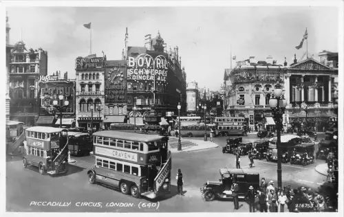 uk38288 piccadilly circus london echtfoto uk lot 16 uk schweppes oldtimer auto
