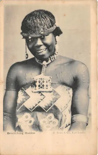 Lot 87 bezaubernde Mädchen Typen Folklore Kostüm Afrika UK