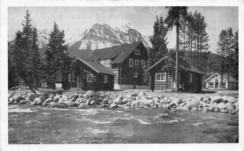 Lot 33 lake louise lodge and cabins alberta canada hotel restaurant