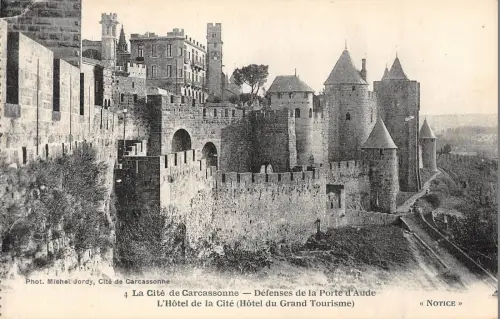 BF6866 defensee de la porte d aude carcassone france Frankreich