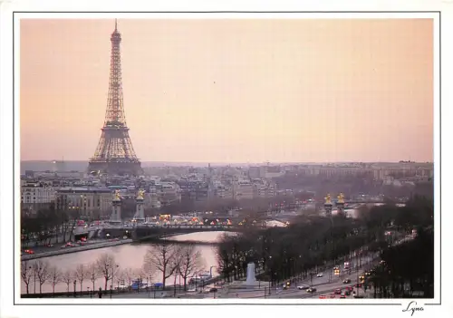 B31562 Paris La Tour Eiffel et la Seine france