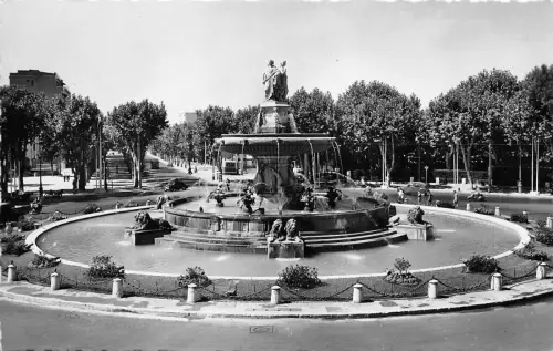 B4278 France Aix en Provence La Grande Fontaine sur la Rotonde Front/Back Scan