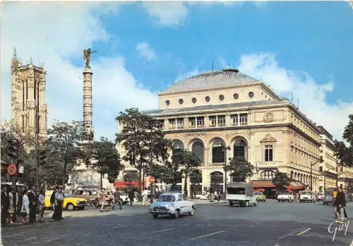 BR13446 Place du Chatelet Paris car voiture france