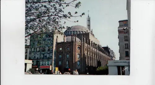 BF13212 paris avenue daumesnil france front/back image