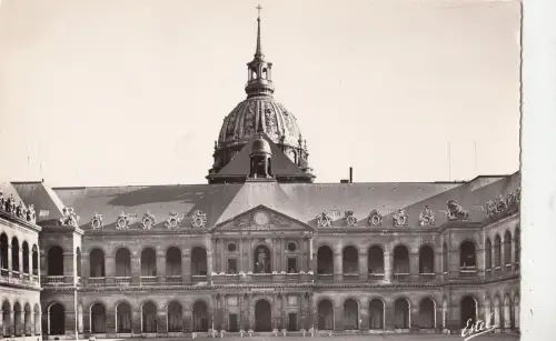 BF13351 paris les invalides la cour d honneur france front/back image