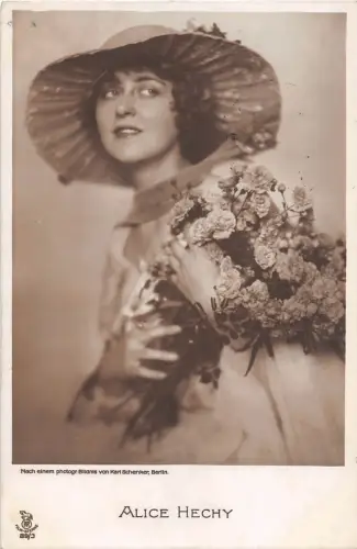 B22597 Alice Hechy Filmstar