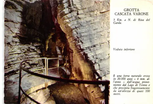 BG13696 grotta cascata varone veduta interiore italy