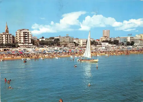 BG6640 rimini riviera grandi alberghio e scorcio della spiaggia Schiff Italien