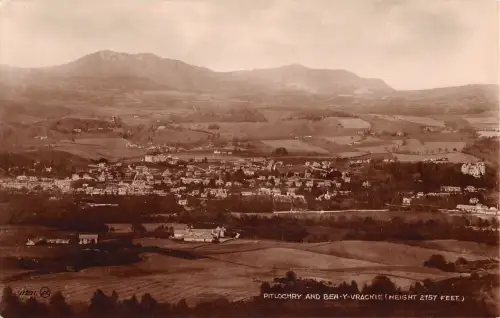 BR98412 Valentine 11271 Pitlochry und Beny Crackie Echtfoto Schottland