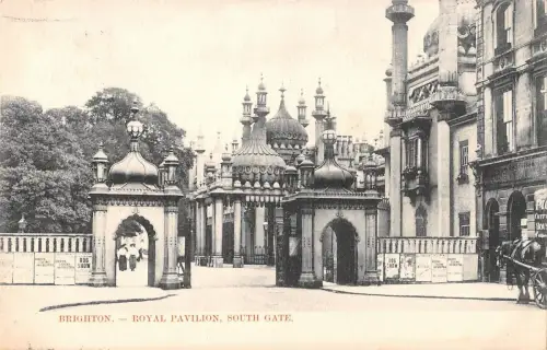 BR67549 Brighton Royal Pavilion South Gate UK