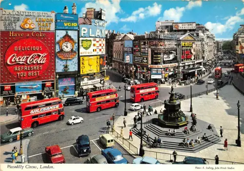 BR25565 Piccadilly Circus London Bus Autobus 2 Scans United Kingdom