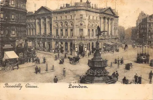 BR63144 piccadilly circus london chariot uk