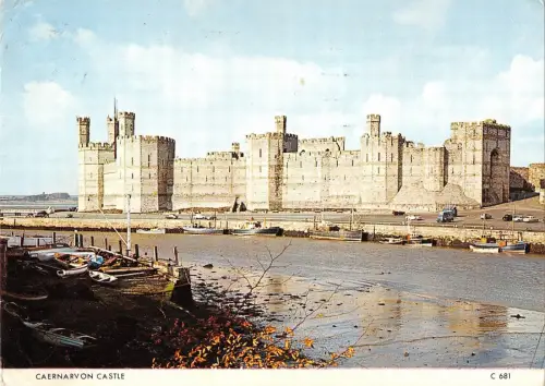 B96808 caernarvon castle wales