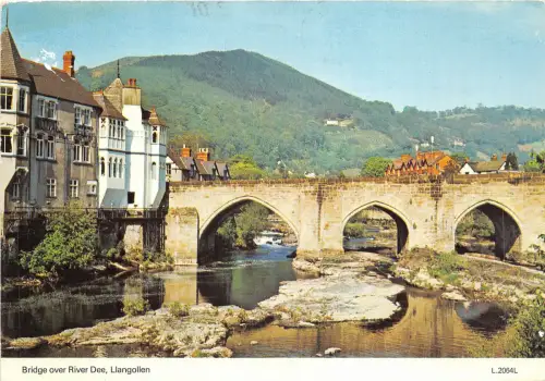 uk44019 bridge over river dee llangollen wales uk