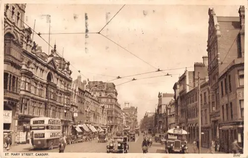 uk32233 st marys street cardiff wales echtfoto uk bus fahrrad coach car