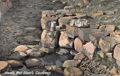 uk30408 giants well giants causeway northern ireland uk