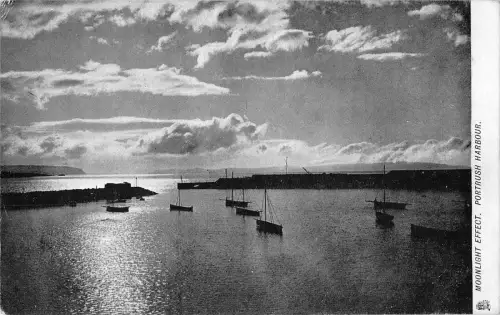 BR78906 Mondlichteffekt Portrush Hafen Nordirland