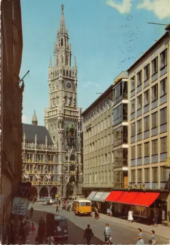 B68412 Deutschland München Rosenstraße und Rathaus