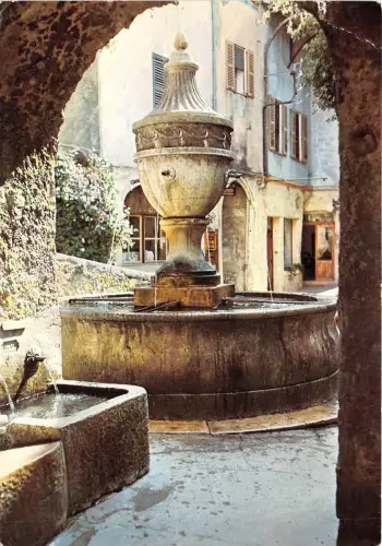 BR14318 La Fountaine de la place Saint paul France