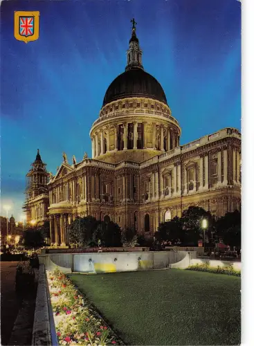 B102347 london st paul s cathedral uk