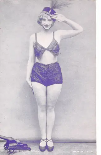 Lot327 Ausstellung Sup Co Chicago USA Frau in Dessous Menschen Risque