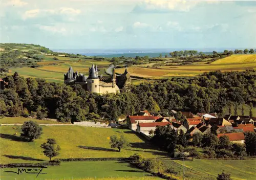 BR356 Frankreich Chateau de la Rochepot