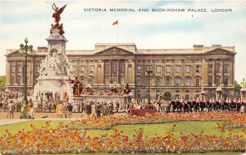 BR58124 Victoria Memorial and Buckingham Palace London Military Car UK